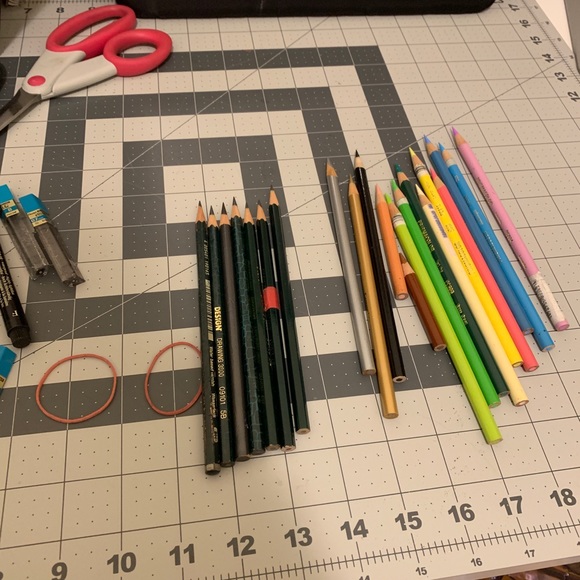 Meet your Posher, Carly - Picture 5 of 8